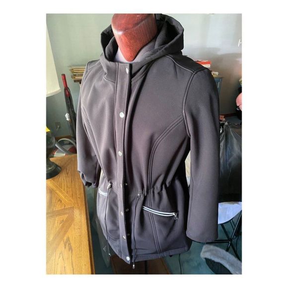 Reitman's Black Softshell Jacket Hooded Adjustable Waist Volup - Picture 2 of 9